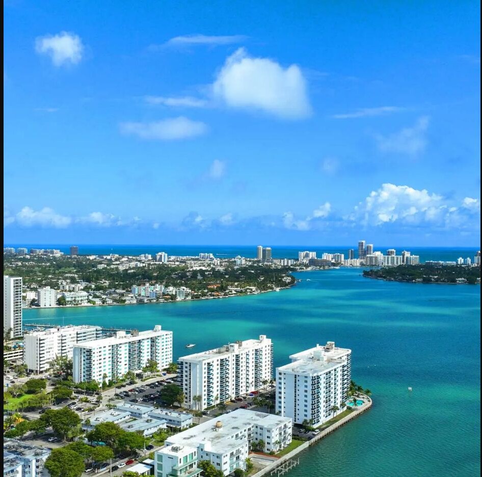 Wake Biscayne Bay