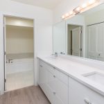 Waterways-Village-Embarcadero-master-bathroom_01